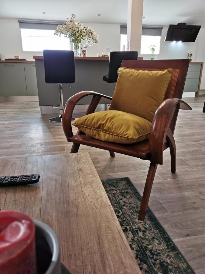 Loft 90M2 - Tout Confort ليبورن المظهر الخارجي الصورة